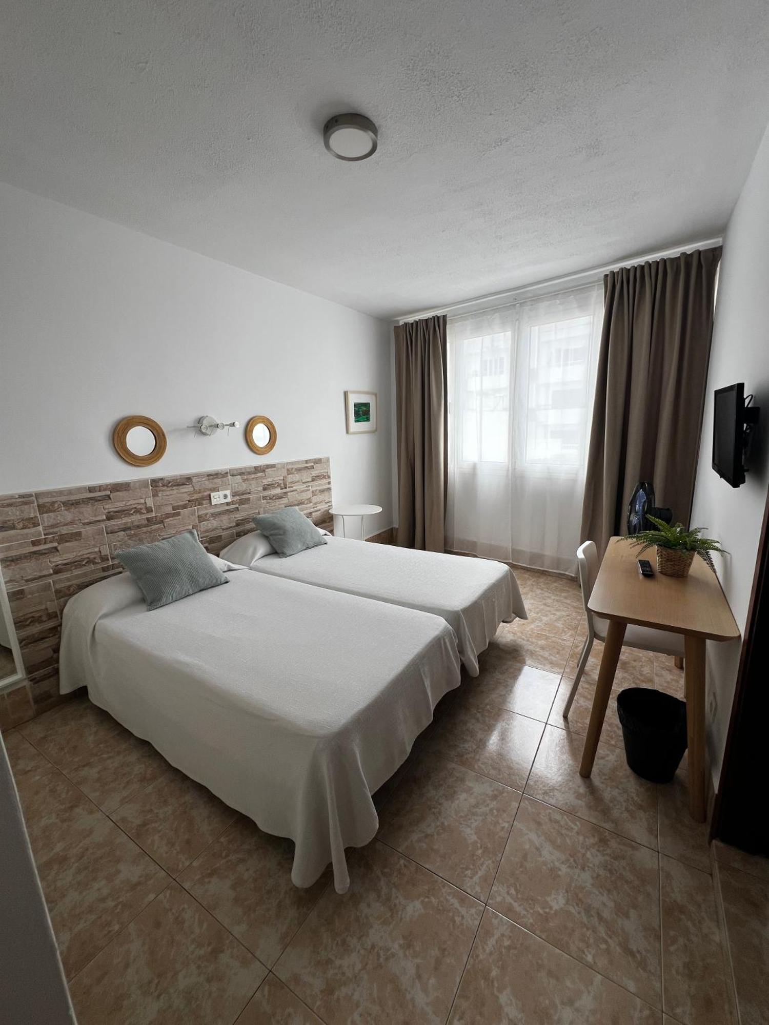 Alberg Residencia Cardona *
