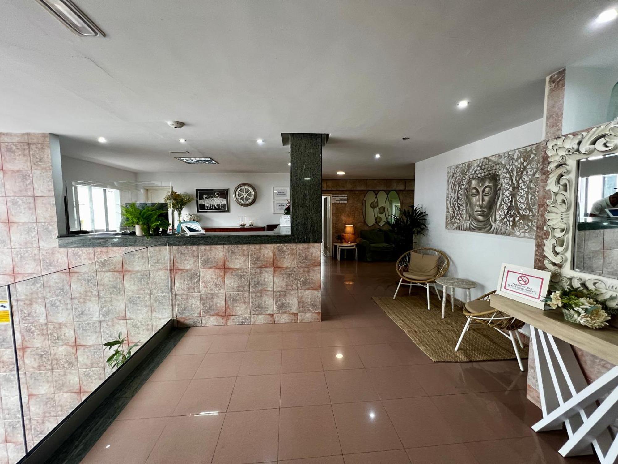 Hostel Residencia Cardona *