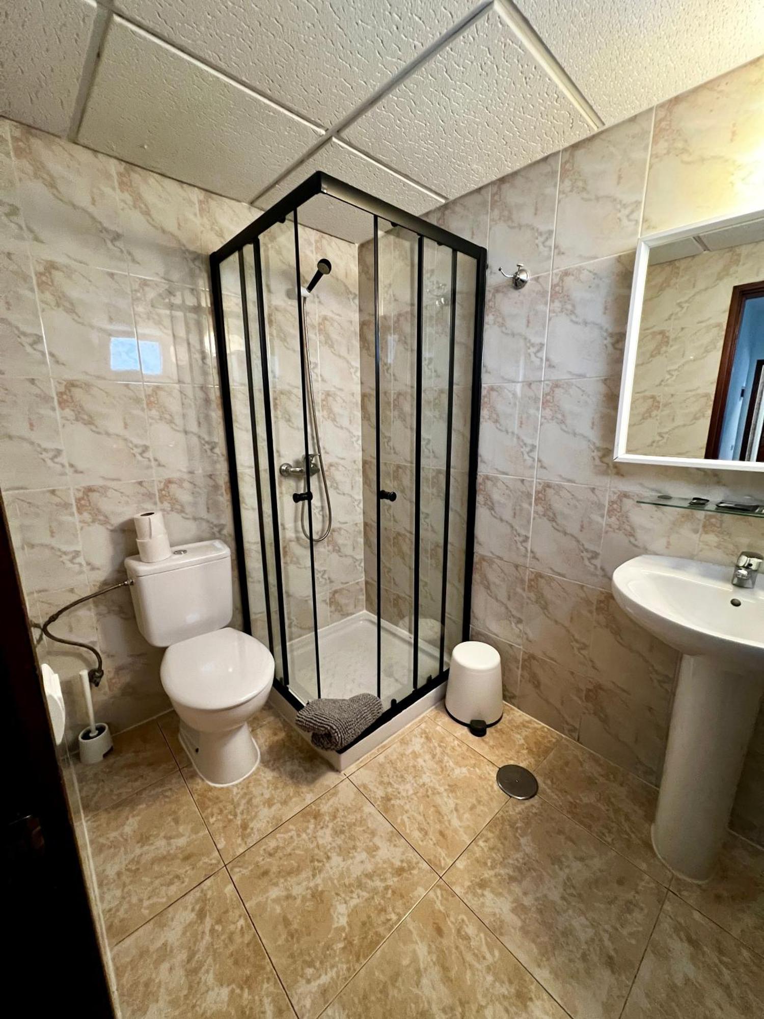 Residencia Cardona Hostel